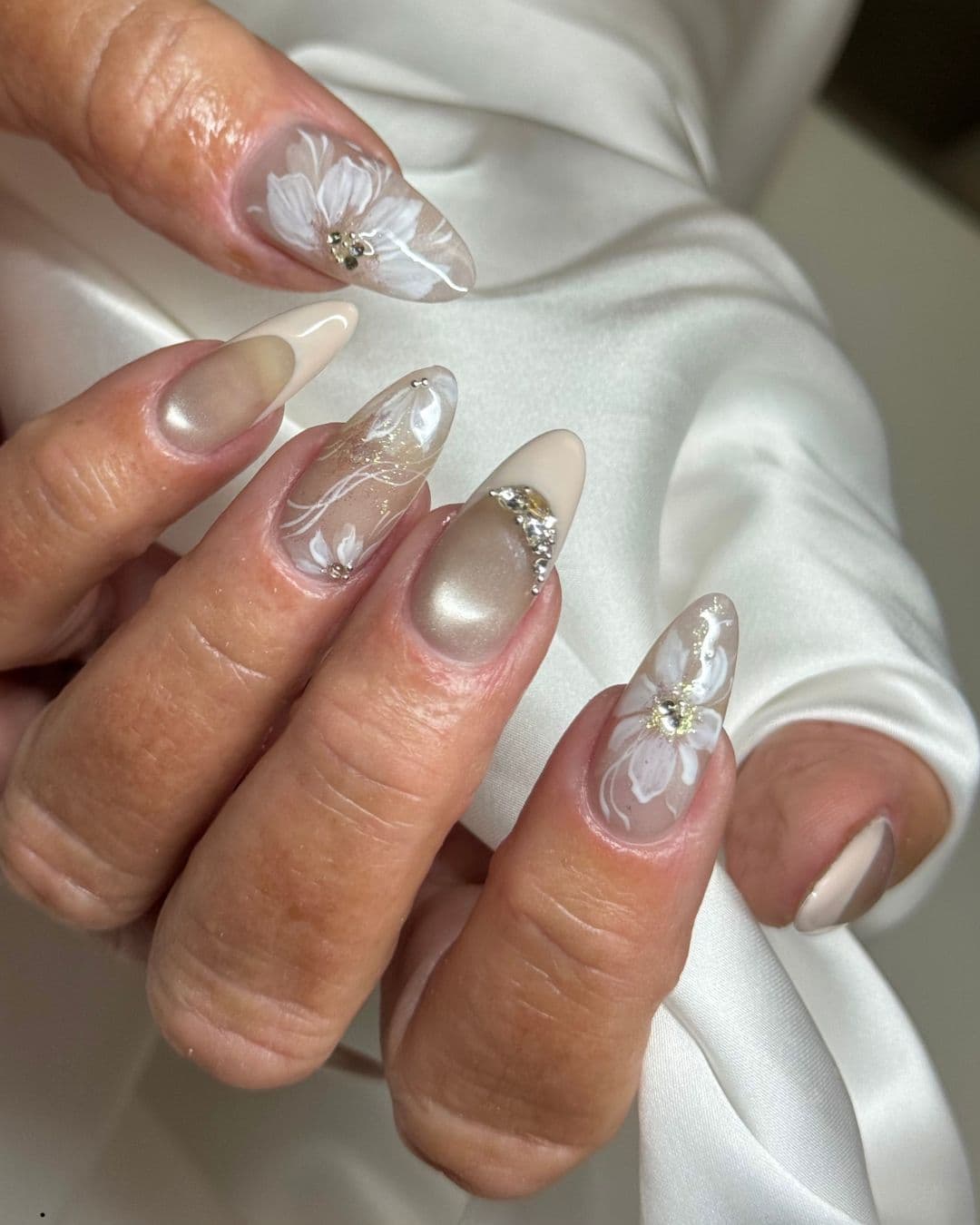 Acrylic nail set